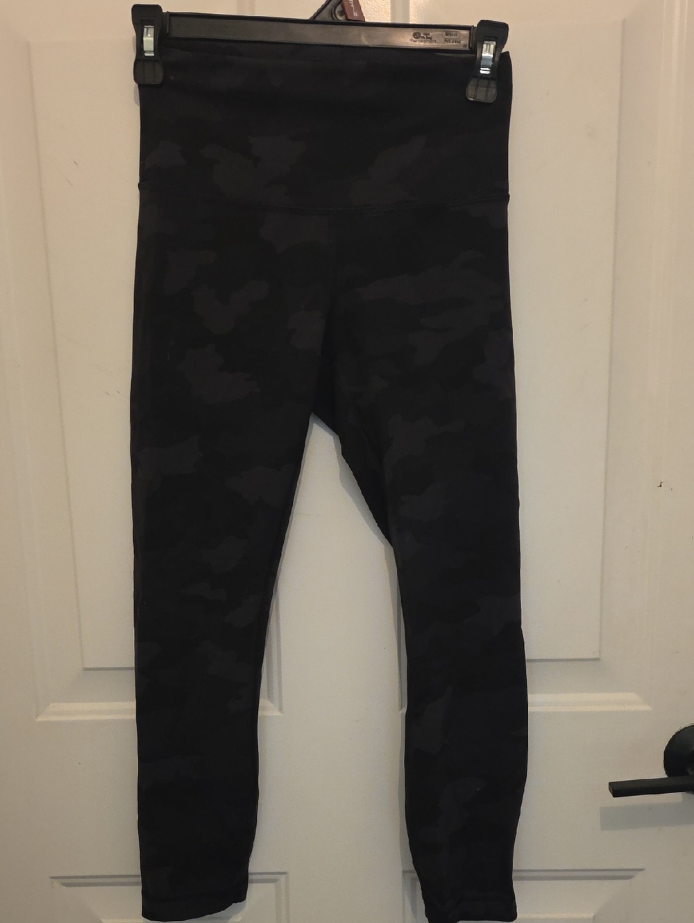 Lululemon Camo Capri